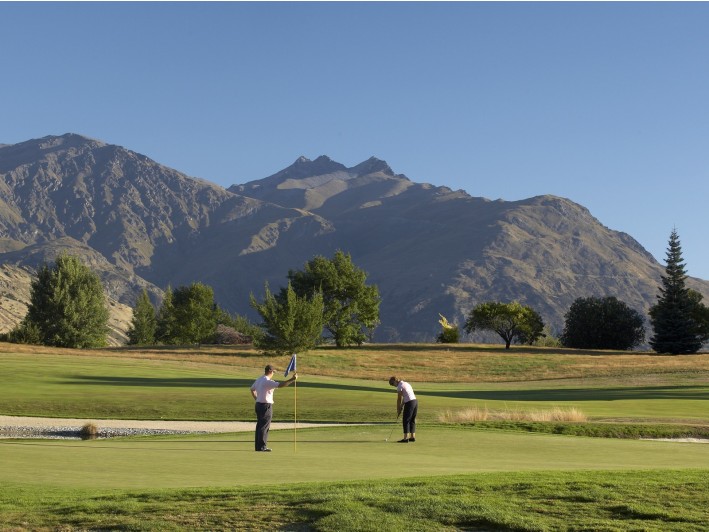 Golfing Holidays New Zealand Queenstown Accommodation